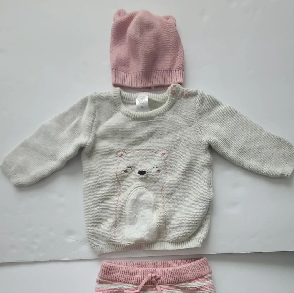 Carter's Baby 3 piece knit set hat top and bottom pants Size 9 Months